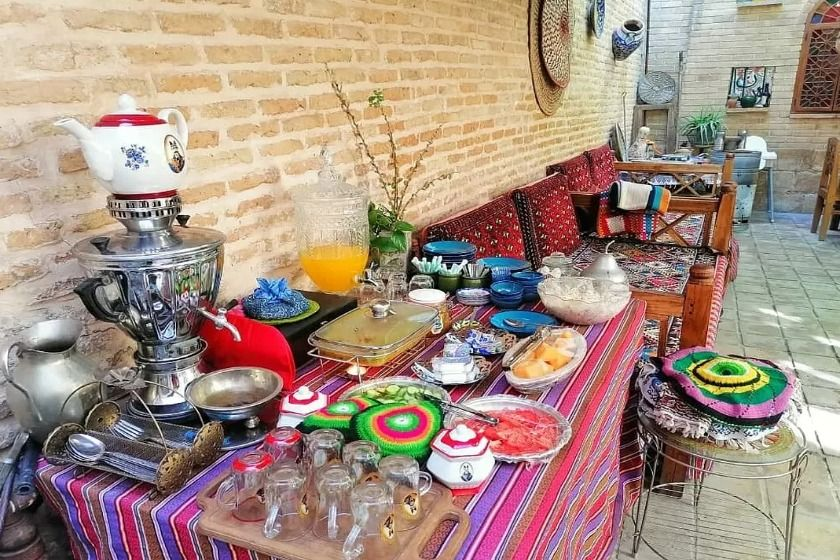 اقامتگاه بوم گردی ماه سلطان شیراز - صبحانه