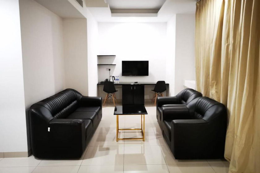 Parkside Plaza Muscat - King Suite