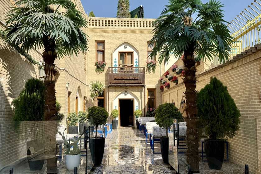 هتل پارتیکان اصفهان - نما