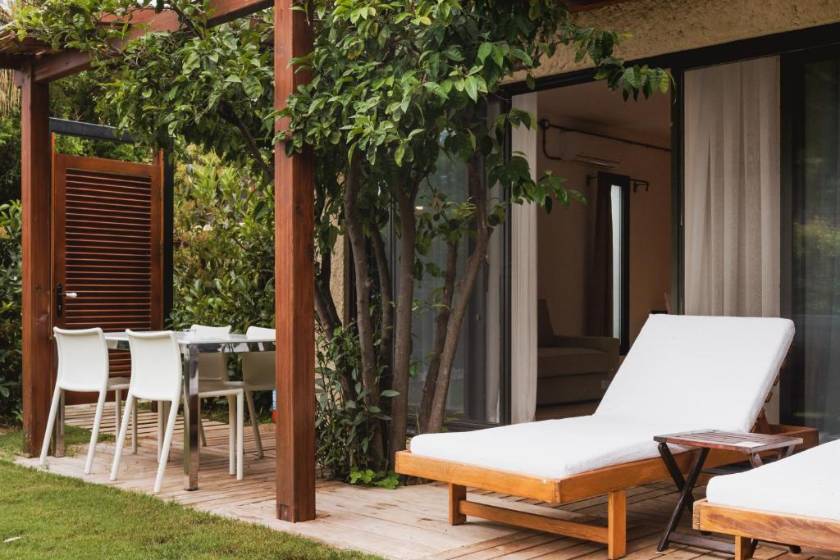 Flamm - Courtyard Standard