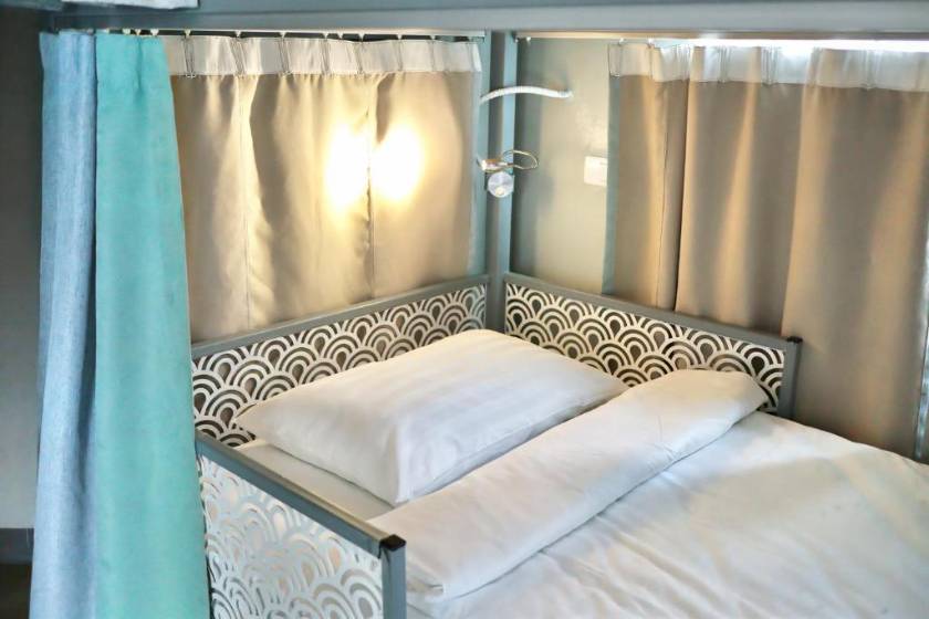 Friends Hostel - Phuket Airport - Bed in 6-Bed Female Dormitory Room