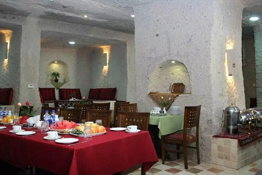 هتل صخره ای لاله کندوان تبریز - رستوران