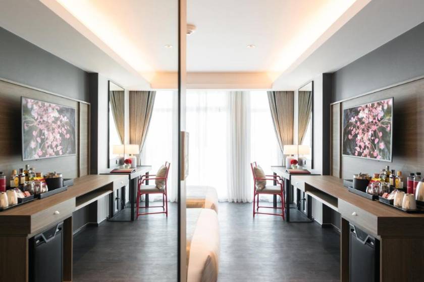 Ramada Plaza by Wyndham Chao Fah Phuket - Deluxe King Room