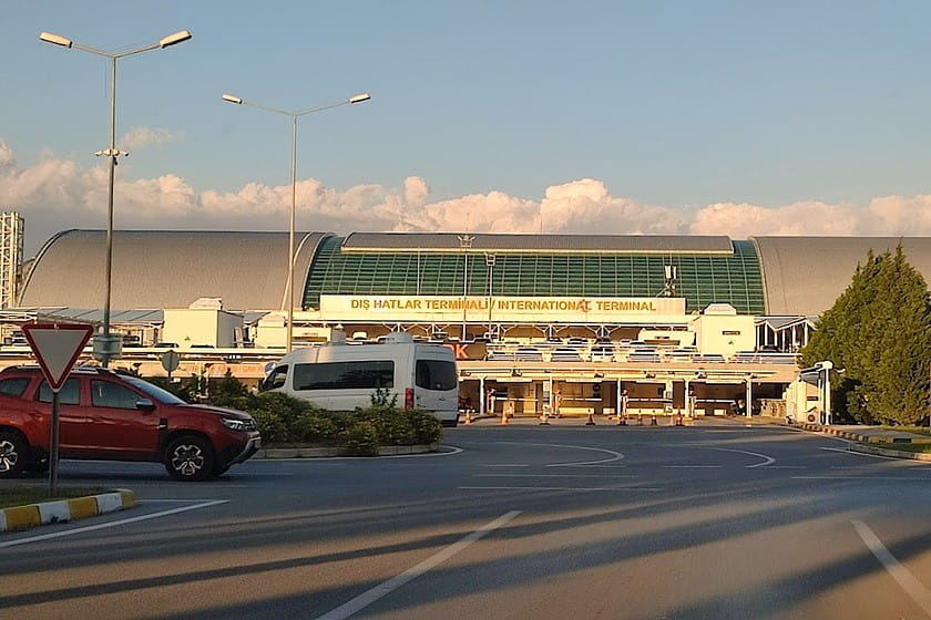 فرودگاه ازمیر