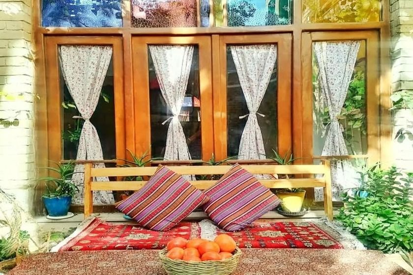 اقامتگاه بوم گردی ماه سلطان شیراز - محوطه