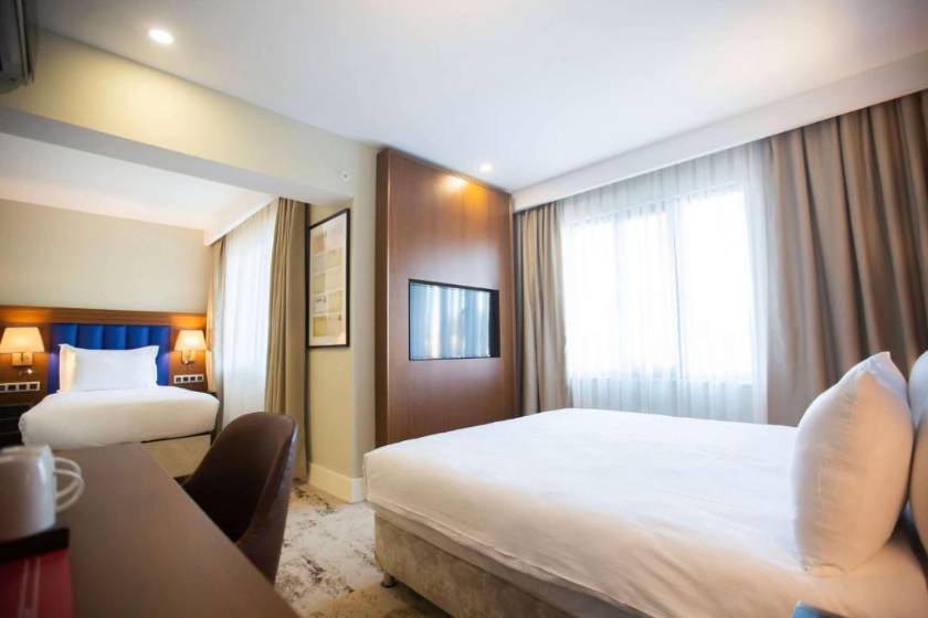 Ramada Plaza Sultanahmet By Wyndham - Premium King Room with Balcony and Pool View
