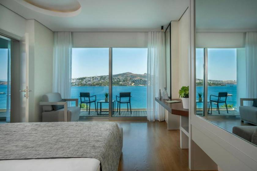 Cape Bodrum Luxury Hotel & Beach - Junior Suite Partial Sea View with Pool