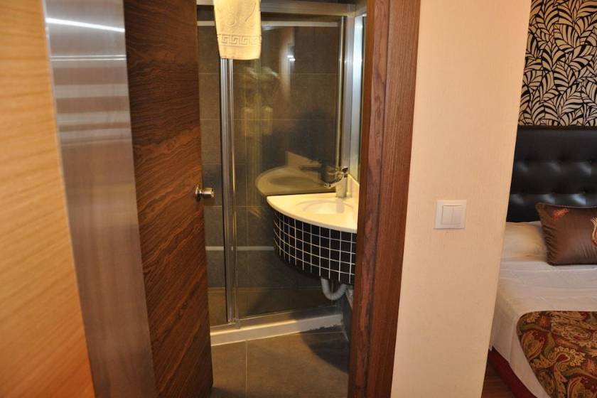 Arsima Hotel Istanbul - Standard Quadruple Room
