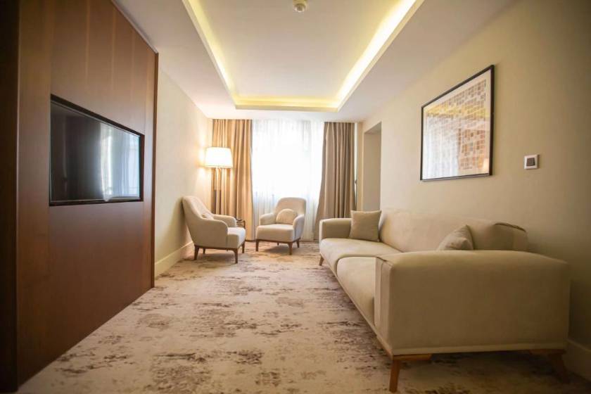Ramada Plaza Sultanahmet By Wyndham - Corner King Suite with Balcony