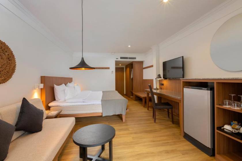 Sunprime Kamala Beach - Deluxe Double or Twin Room