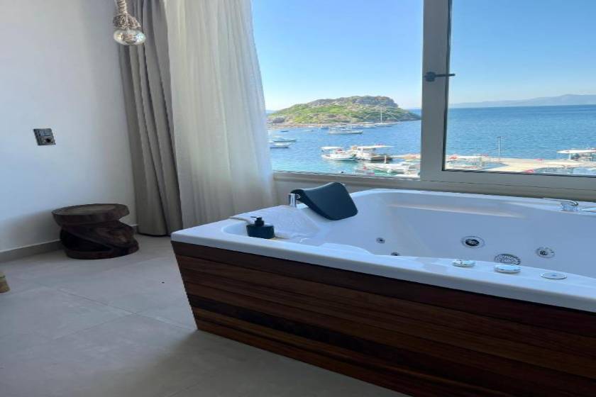 Liman Hotel Gümüslük - Adult Only - Double Room with Spa Bath