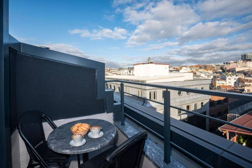 Icon Hotel Bomonti - Family Suite