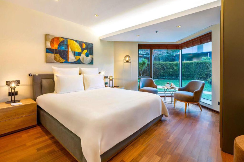 Swissotel The Bosphorus Istanbul - Deluxe Family Suite - Pool Side
