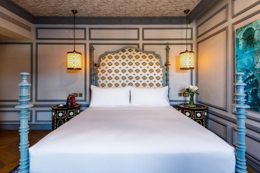 Hagia Sofia Mansions Istanbul, Curio Collection by Hilton Istanbul - King Guest Room