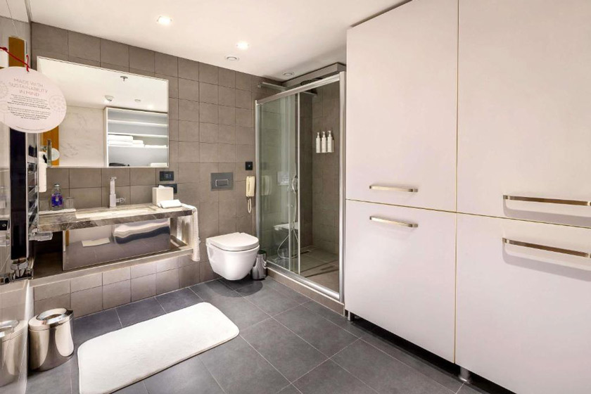 Swissotel The Bosphorus Istanbul - Deluxe Family Suite - Pool Side