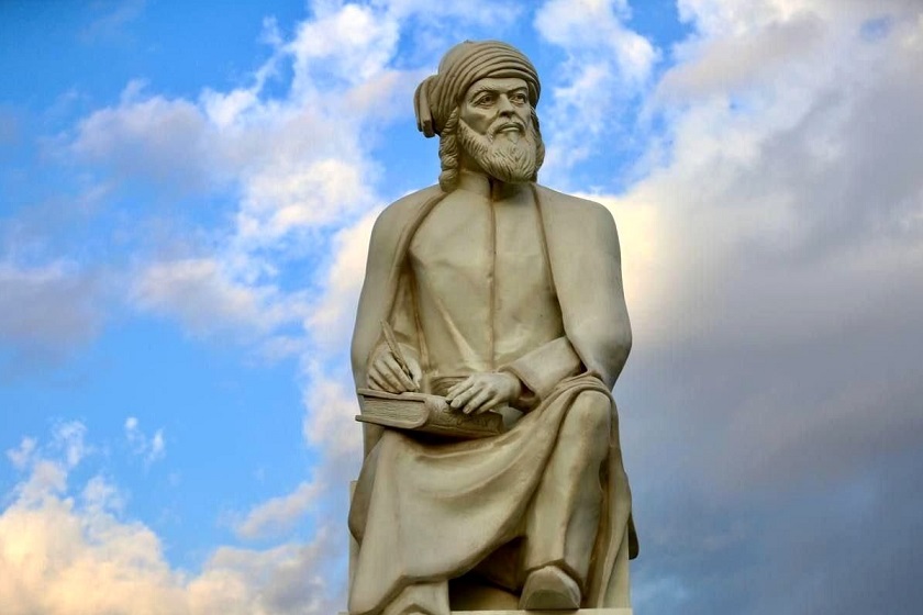 مجسمه شمس تبریزی در فضای باز. منبع عکس: وبسایت خبرگزاری پانا. عکاس نامشخص