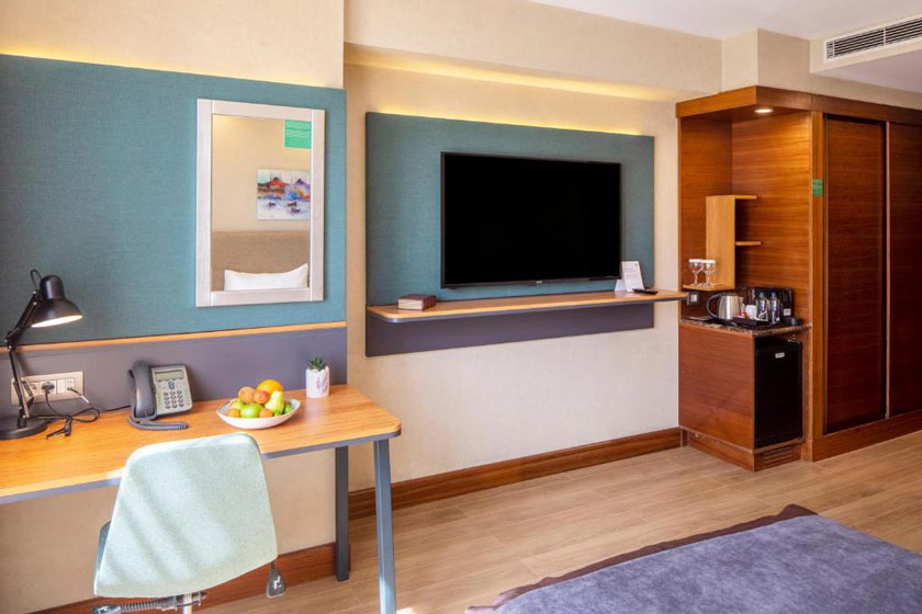 Holiday Inn Sisli Hotel Istanbul - Standard King Room - Non-Smoking