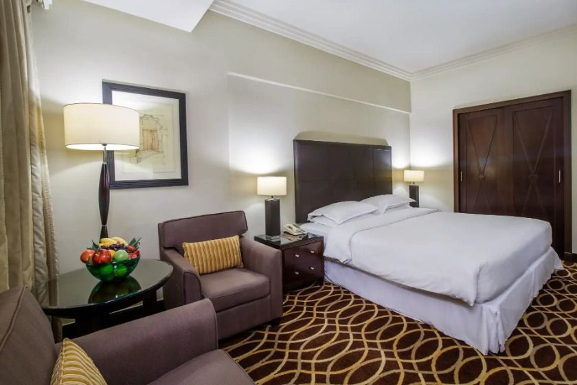 Grand Excelsior Hotel Deira Dubai - Premium Queen Room
