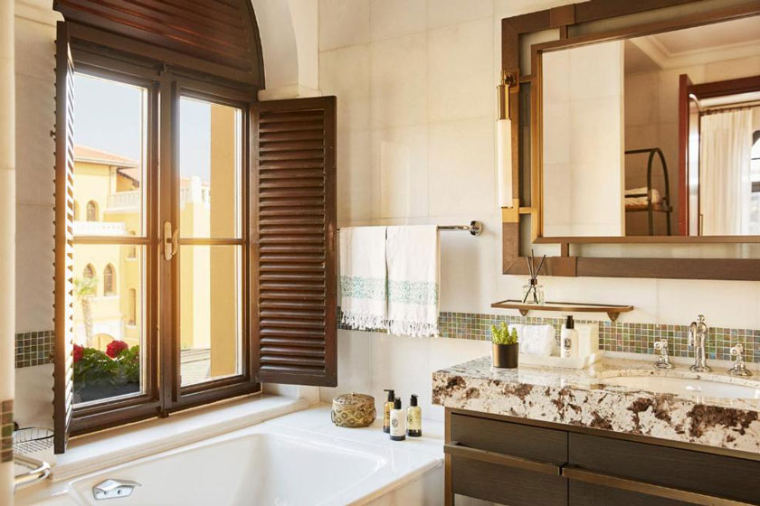 Four Seasons Hotel Istanbul at Sultanahmet Istanbul - Executive King Suite 