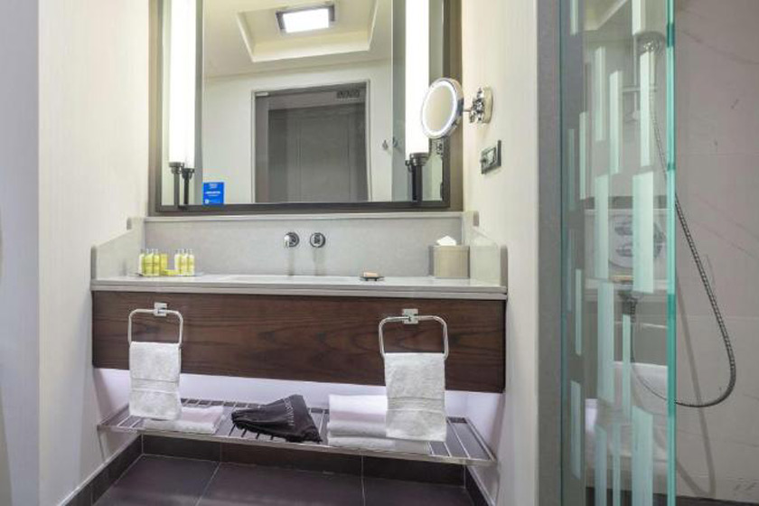 Hilton Istanbul Bakirkoy Istanbul - Executive Twin Room with Sea View