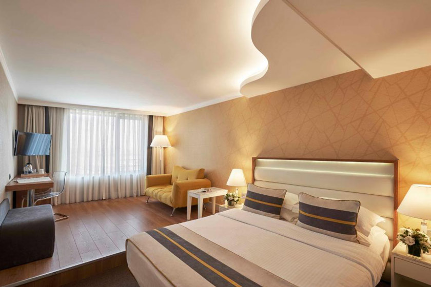 Richmond Istanbul - Executive Room with Istiklal Street View