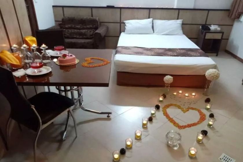 هتل آپارتمان معین درباری مشهد - اتاق