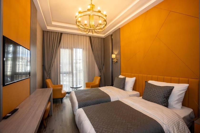 Icon Hotel Bomonti - Superior Twin Room