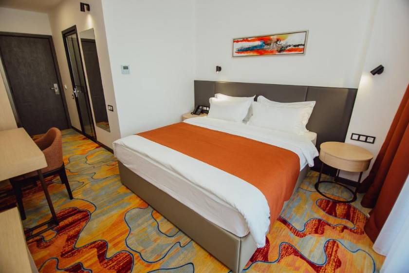 Graphic Hotel Batumi - Double Room with Balcony