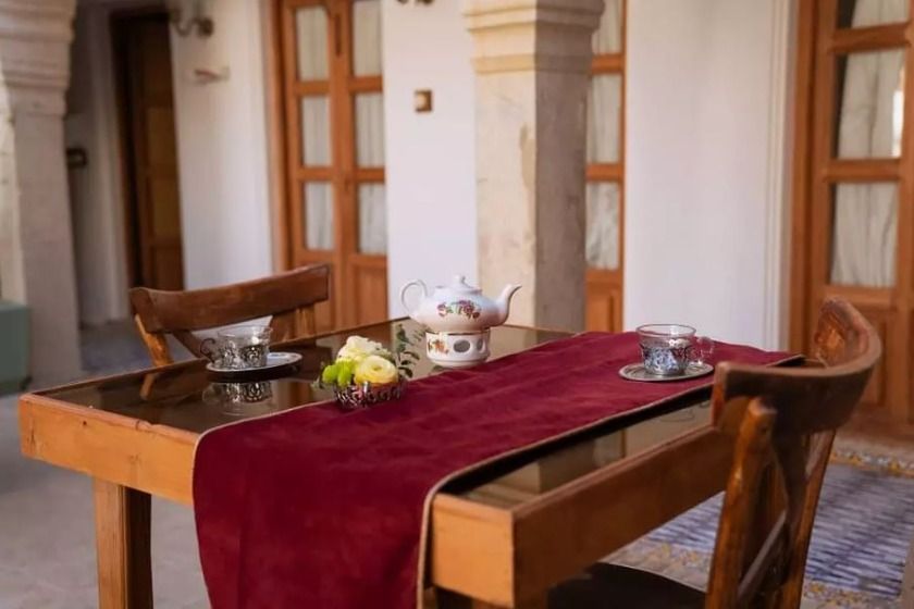 اقامتگاه سنتی سرای مهربانو شیراز - محوطه