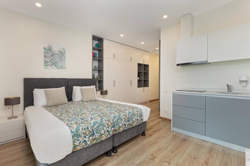 Beachfront Bellevue Residence Suites - Studio with Sea View