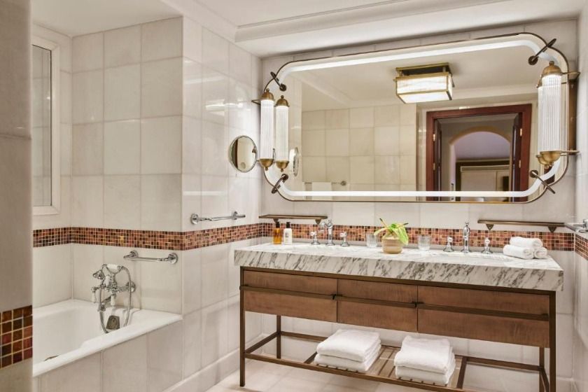 Four Seasons Hotel Istanbul at Sultanahmet Istanbul - Premier King Room