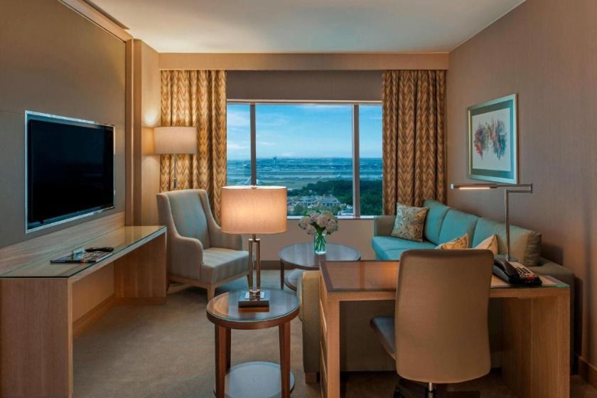 Renaissance Polat Istanbul - Marmara King Suite with Partial Sea View