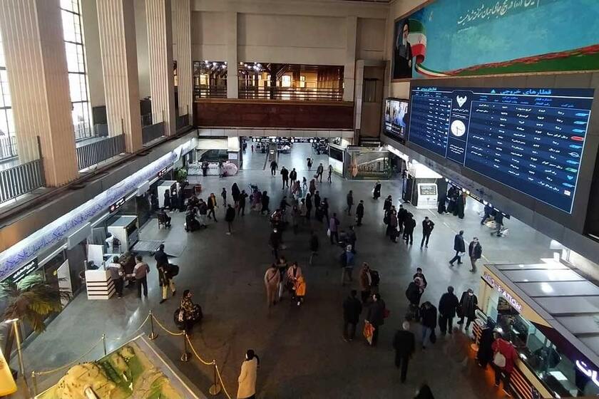 ساعت حضور در ایستگاه راه آهن