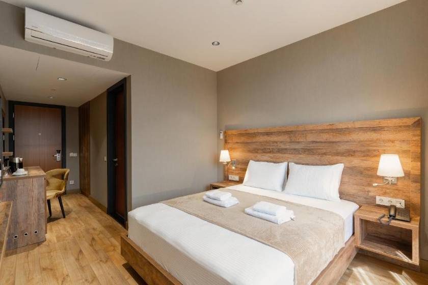 Cozy Loft Hotel - Double Room with Balcony