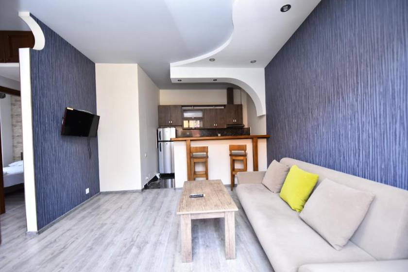 Hotel Phaliashvili - Two-Bedroom Apartment