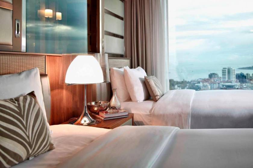 Renaissance Istanbul Polat Bosphorus Hotel - Deluxe Twin Room with City View