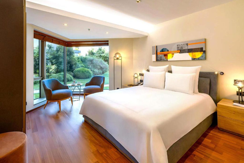 Swissotel The Bosphorus Istanbul - Deluxe Family Suite - Pool Side