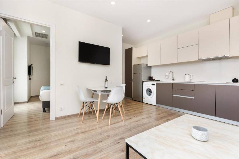 Beachfront Bellevue Residence Suites - One-Bedroom Apartment