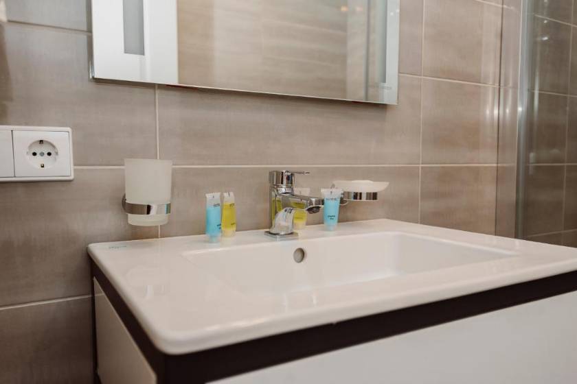 Boulevard Hotel Batumi - Queen Room with Garden View