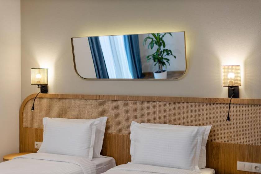 MiraMar Luxury Residences - One-Bedroom Apartment