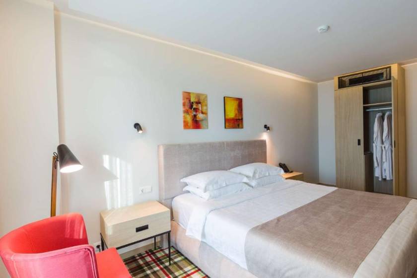 Best Western Premier Batumi - King Room with Balcony and Mountain View