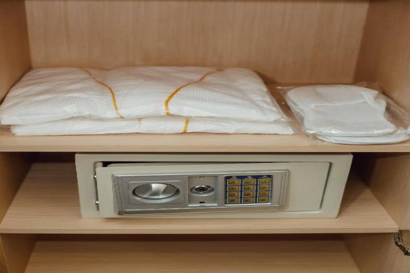 Graphic Hotel Batumi - Double Room with Balcony