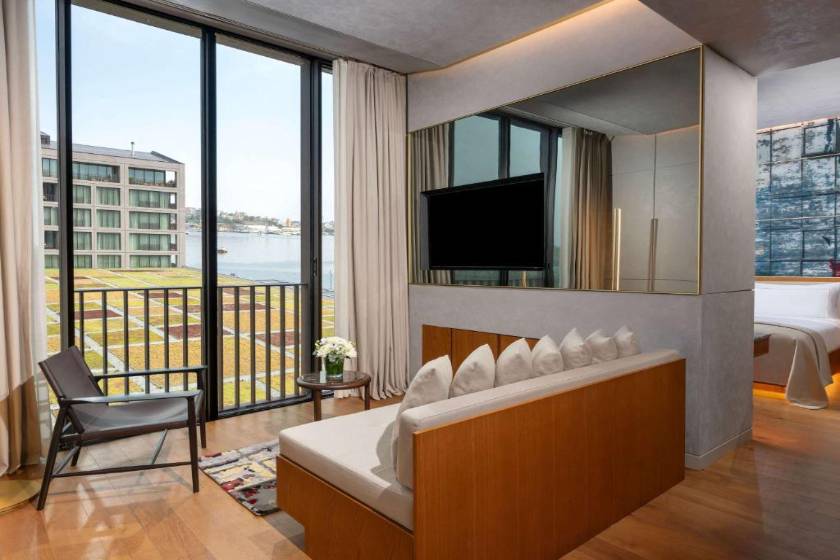 Rixos Tersane Istanbul - Junior Suite with Partial Sea View