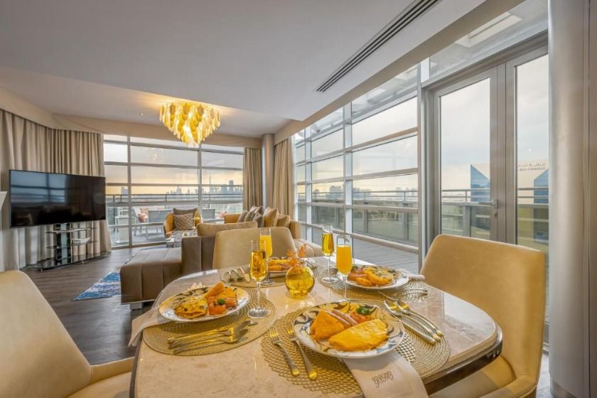 Golden Sands Boutique Hotel-Dubai Creek Dubai - Golden Suite waterfront with Terrace