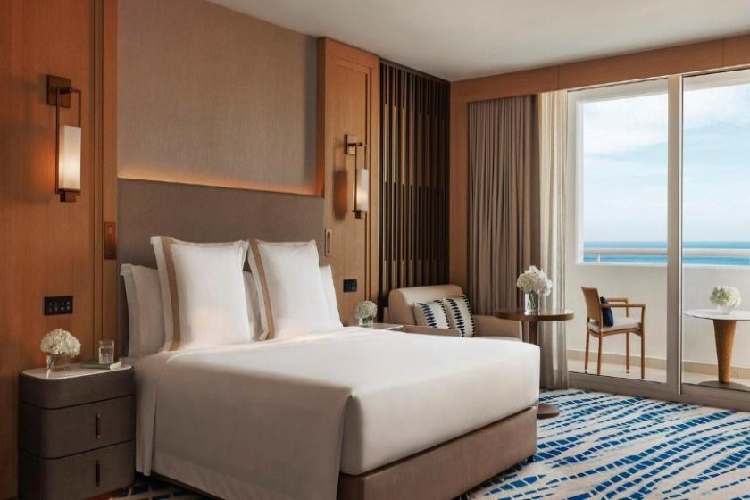 Jumeirah Beach Hotel Dubai - Ocean View Club Room with Club Lounge access