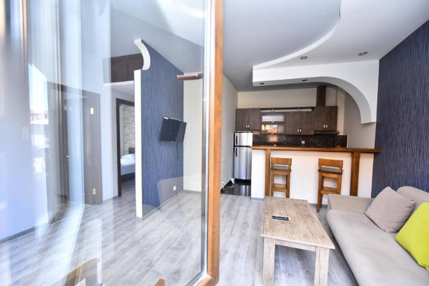 Hotel Phaliashvili - Two-Bedroom Apartment