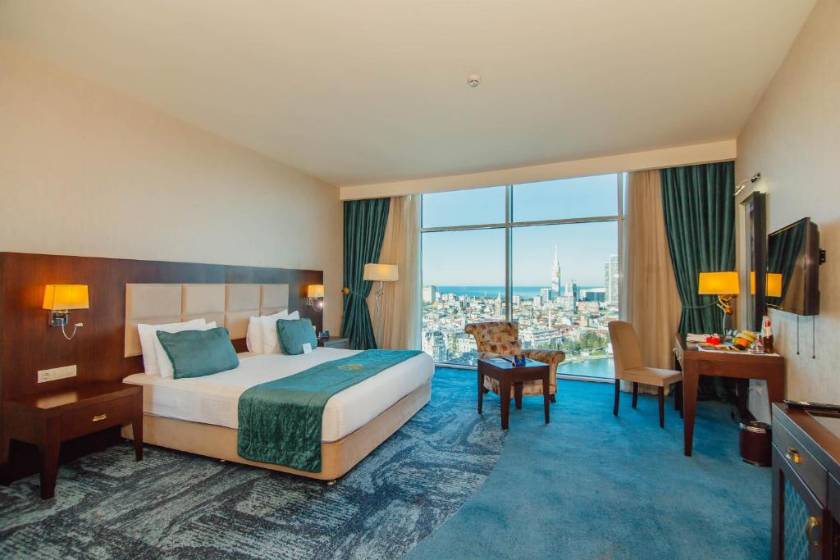 JRW Welmond Hotel - Superior Queen or Twin Room with City View