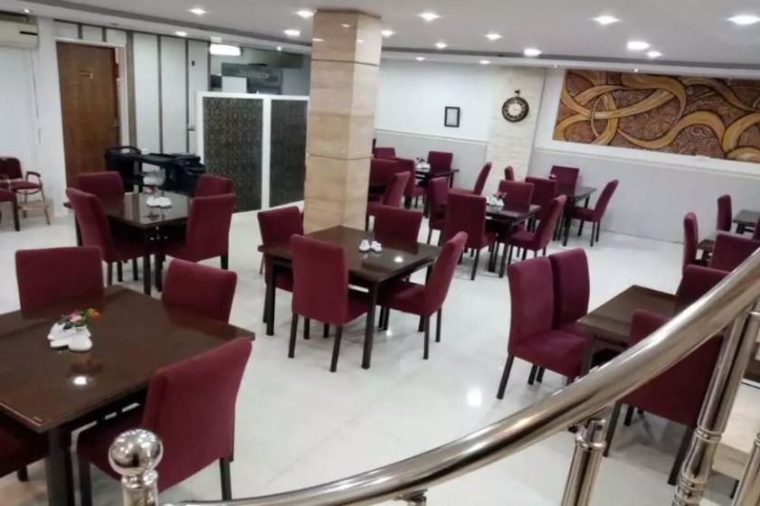 هتل آپارتمان معین درباری مشهد - رستوران