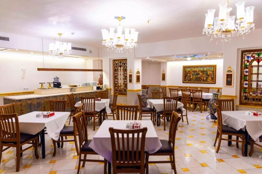 اقامتگاه سنتی بخردی اصفهان - رستوران