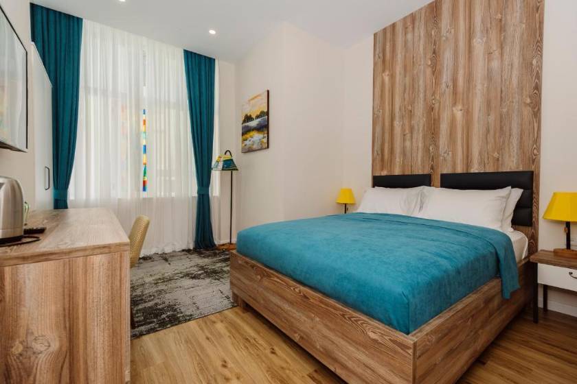 Boulevard Hotel Batumi - Queen Room with Garden View